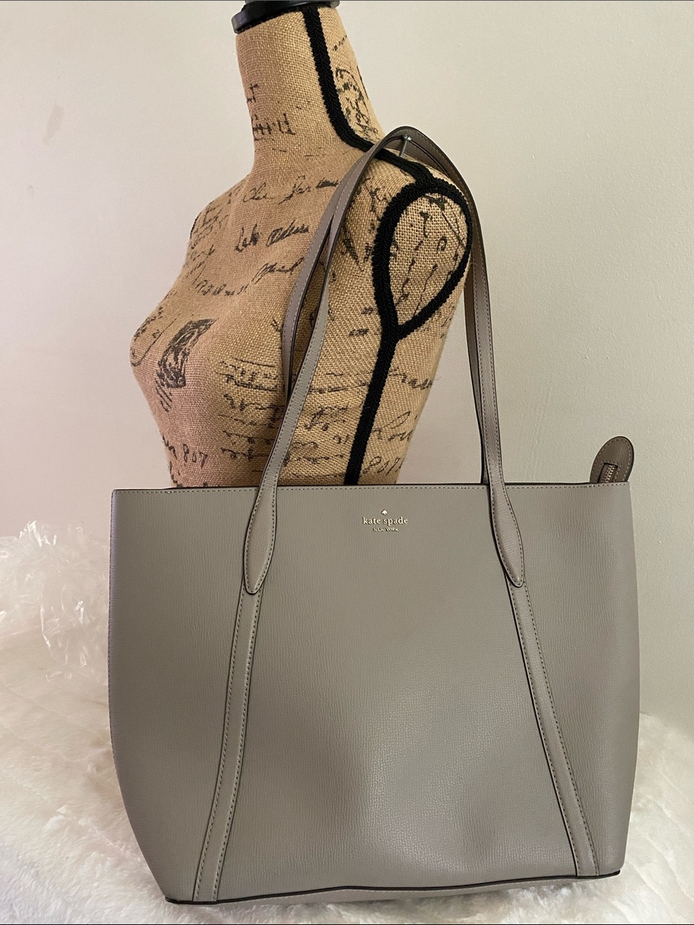 Kate Spade New York Cara Large Tote in Taupe